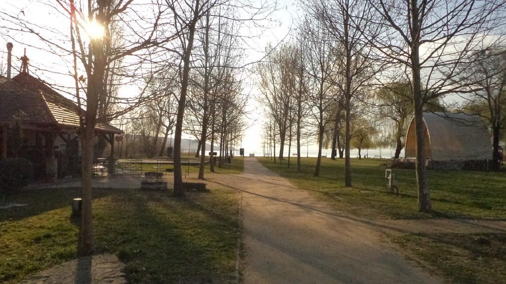 Molni Διαμέρισμα Balatonfůzfő Εξωτερικό φωτογραφία